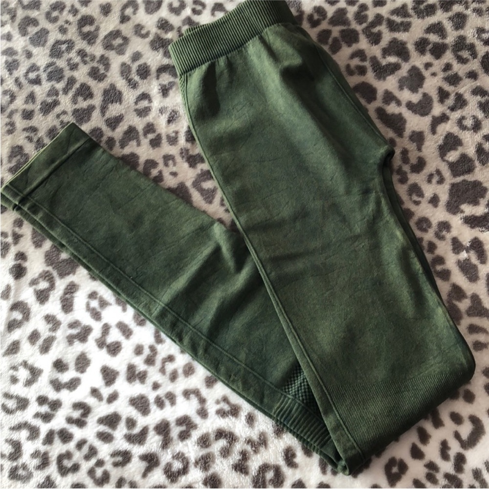 Nikibiki Leggings in Dark Olive Green One Size